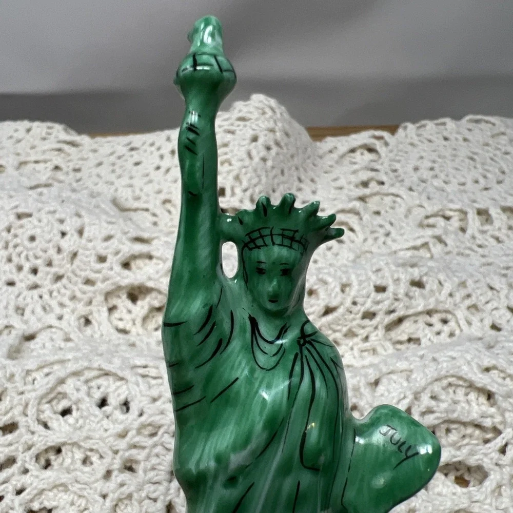 Limoges Trinket Box Statue Of Liberty New York‎ US Flag & White House Peint Main